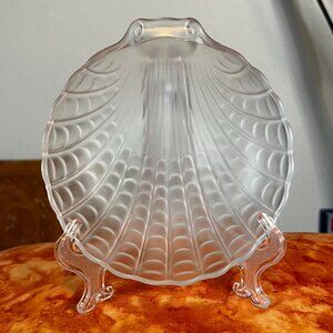Vintage Frosted Glass Seashell Dish